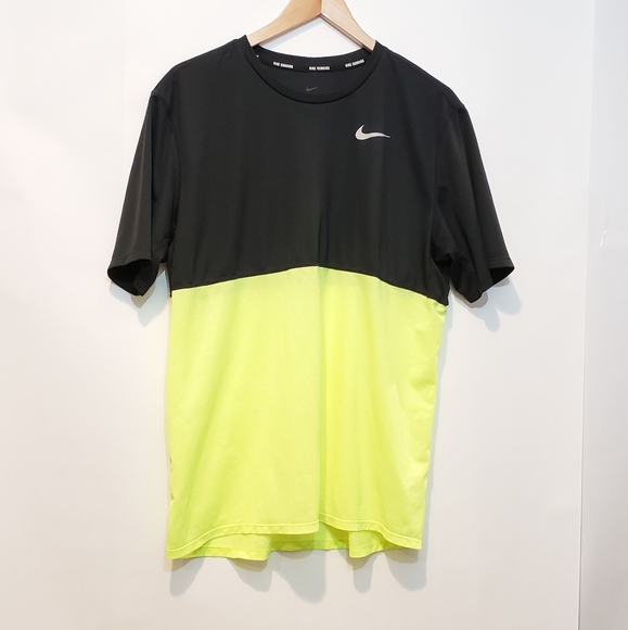 NIKE DRI-FIT BLACK & YELLOW X L EXTRA LARGE SHIRT